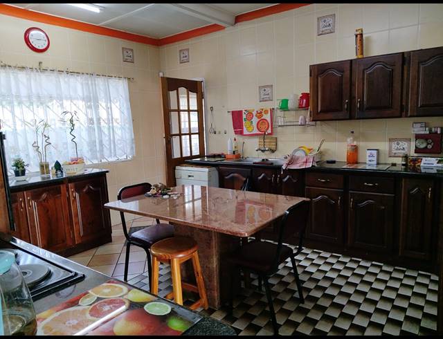 3 BEDROOM HOUSE FOR SALE IN KEMPTON PARK EXT 4